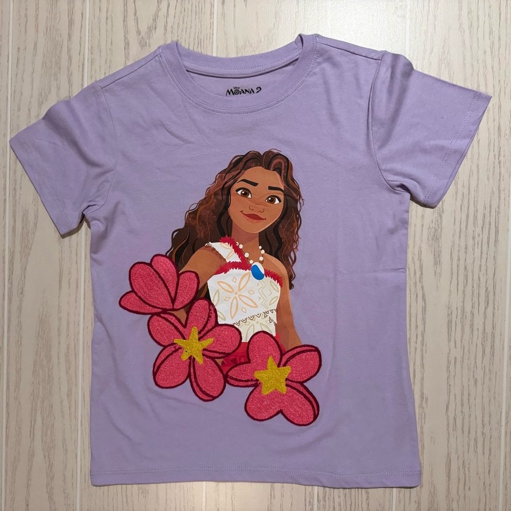 Disney Moana Girls Chenille Patch Graphic Tee Purple Relaxed‎ Fit Size 10/12 NEW